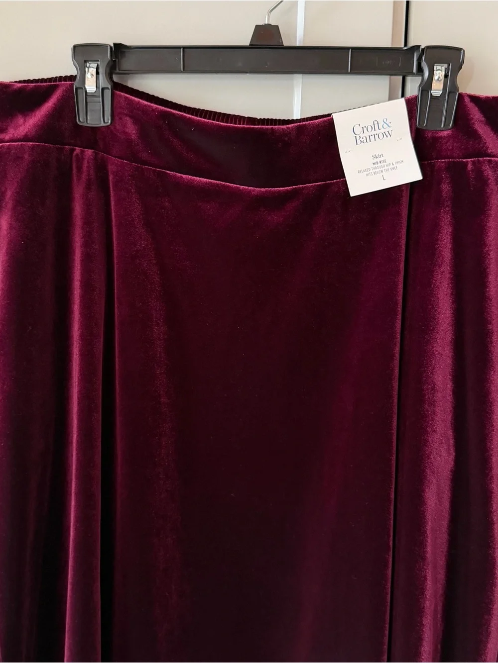 NWT Croft & Barrow Burgundy Velvet Skirt LG Mid Rise Knee Length Witchy Office